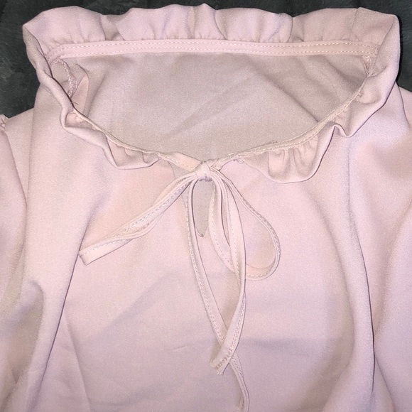 👛💄Pink ruffled ended blouse from Zaful💋👑 - Picture 3 of 4